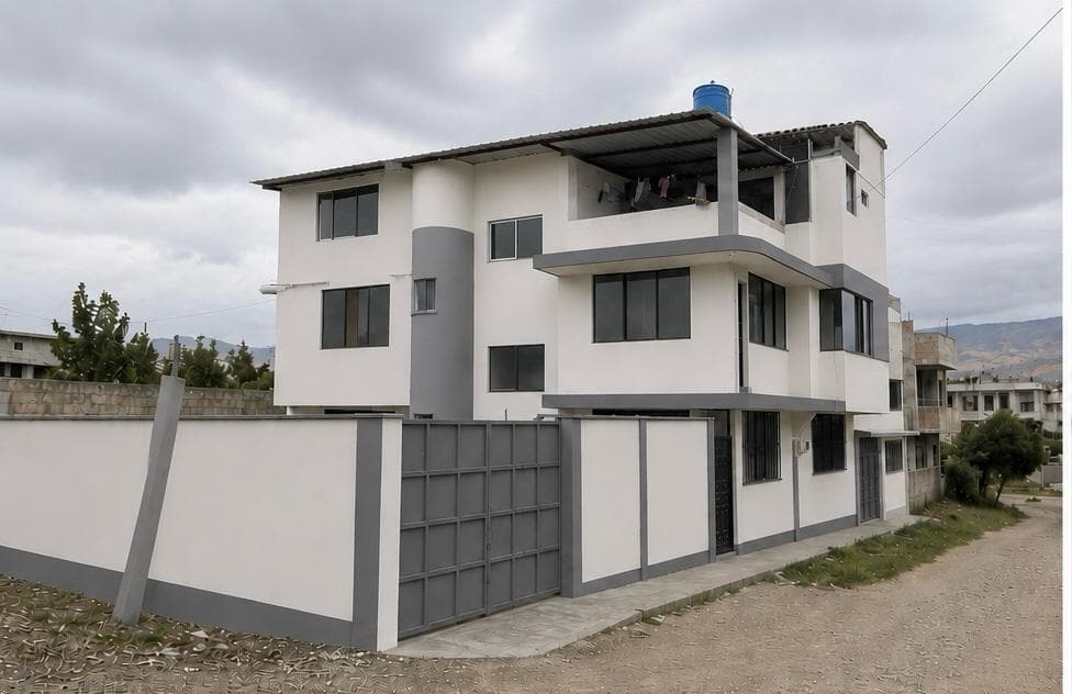 Foto de SE VENDE UNA CASA COMERCIAL ACTUALMENTE EN REMODELACION SU TERMINADO SERA COMO ESTA EN LA FOTO DE PORTADA. ESTA UBICADA EN EL SECTOR DE LA POLITECNICA